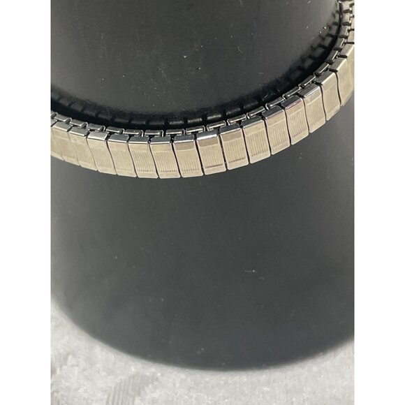 Viintage Kathy Ireland Wrist Watch Timepiece Quartz Water Resistant - Picture 4 of 7